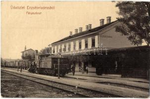 1913 Erzsébetváros, Dumbraveni; Vasútállomás, MÁV 2335. pályaszámú gőzmozdonya, vasutasok. W.L. (?) 1826. / Bahnhof / railway station, locomotive, railwaymen (EK)