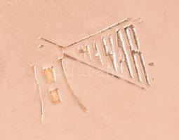 Gazdagon díszített alpakka ételszervírozó, füleknél forrasztások, jelzett (Manar), 44×29 cm