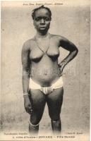 41 db főleg régi üdvözlőlap vegyesen, közte humor, ünnepek, művészlapok, folklór, hölgyek, stb. / 41...