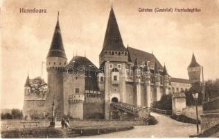 Vajdahunyad, Hunedoara; vár. Kiadja N. Tintea / Cetatea (Castelul) Huniadestilor / castle (EK)