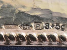 Ezüst (Ag.)  és plüss borítású fa fényképkeret, jelzett, belső 6,5×9,5 cm, külső:10×13 cm