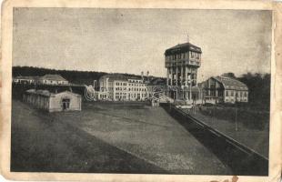 43 db régi magyar és történelmi magyar városképes lap, közte pár fotó; vegyes minőség / 43 pre-1945 ...