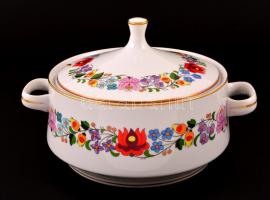 Kalocsai edény készlet, kézzel festett, jelzett, eltérő mintákkal, kis kopásokkal, különböző méretbe...