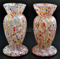Kralik stílusú fújt váza pár, egyiken apró csorba, jelzés nélkül, több rétegű, m:11 cm (2×)
