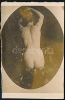 cca 1925 Akt háttal, fotó körbetépve, 9×6 cm