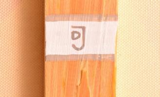 Dévényi János (1956- ): Körmetszés 2016, akril, vászon, hátulján jelzett, fa keretben, 50×70 cm