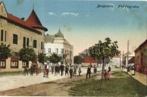Beregszász, Berehove; Andrássy utca. Kiadja Friedmann Moritz / street view (EK)