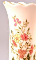 Zsolnay virág mintás váza, kézzel festett, jelzett, hibátlan, m: 20 cm
