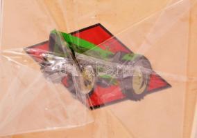 Traktor makett eredeti bontatlan dobozban 19 cm