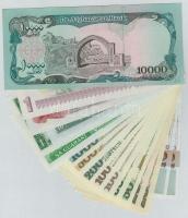 Vegyes 17db-os külföldi bankjegy tétel, 7 különböző országból, közte több lengyel darab T:I
Mixed 1...