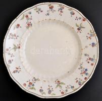 Óherendi tányér, kézzel festett, jelzett, kopásokkal, lepattanásokkal, d: 24,5 cm