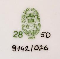 Zsolnay pillangó mintás tégely, kézzel festett, jelzett, d:9 cm, m:4,5 cm