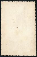 cca 1930 Frontharcos egyenruhában, kitüntetésekkel, fotó, 9×5,5 cm