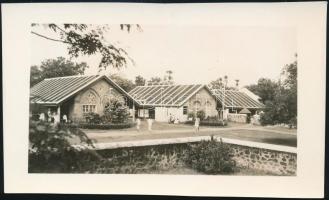 cca 1920-1930 Dél-India, Gifford Mission Hospital, hátoldalon feliratozott fotó, 8×13 cm