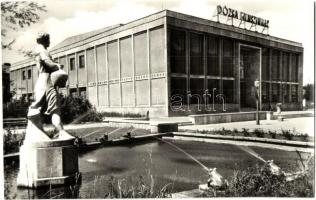 Dunaújváros, Dunapentele, Sztálinváros - 9 db modern városképes lap / 9 modern town-view postcards