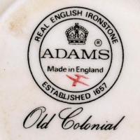 Adams angol porcelán teás készlet: 3 db csésze+alj, tejkiöntő, kézzel festett, jelzett, apró kopások...