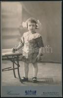 cca 1900-1910 Gyerekek keményhátú műtermi portréi, 3 db keményhátú fotó, 16×10 cm