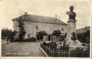 Gyula, Erkel Ferenc szobor, üzletek. Kiadja Scheibert Lajos (EK)