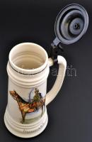 "Hungary" feliratos, huszáros, fém fedeles kerámia korsó, jelzés nélkül, apró kopásokkal, ...