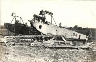 1919 Lezuhant román repülőgép, a készítő utolsó fényképe a román harctérről / WWI Austro-Hungarian K.u.K. military, crashed Romanian aircraft at the Romanian front. photo