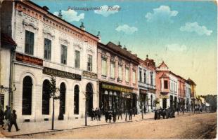 1912 Balassagyarmat, Fő utca, Kereskedők Egyesülete, Hitelbank, Nedeczky és Társa és Schönberger Fülöp üzlete, gyógyszertár. Wertheim Zsigmond kiadása