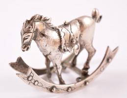 Ezüst(Ag) hintaló figura, jelzett, 6×4,5 cm, nettó: 39 g