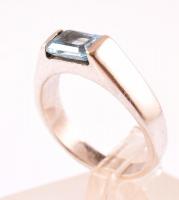Ezüst(Ag) köves gyűrű, jelzett, méret: 52, bruttó: 4 g