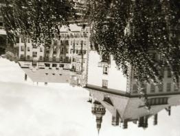 cca 1940 Egy hajókirándulás? képei, számos fotónegatív papírtokban, érdekes anyag