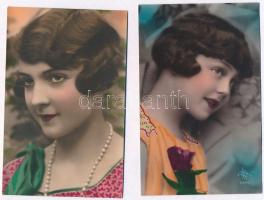 4 db régi motívumlap, hölgyek és üdvözlőlapok, közte 1 Tamási városképes lap / 4 pre-1945 motive car...