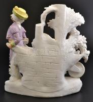 Talicskás fiú, kézzel festett bikvit porcelán, foltos, m: 21 cm, h:19 cm