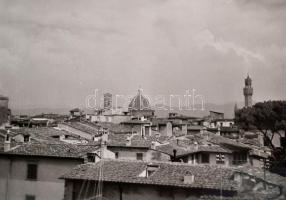 Kb 6-800 db negatív és fotó Seregély Dezső és lányai fotói, közte bevonulások képei: Kassa, Párkány,...