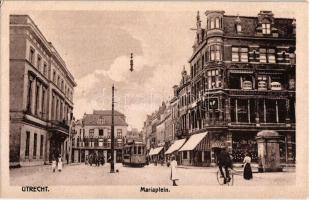 4 db régi külföldi városképes lap, rajta villamos, gőzmozdony / 4 pre-1945 European town-view postca...