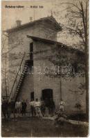 4 db régi városképes lap, ebből 3 erdélyi (Brassó, Máramarossziget) és 1 magyar (Örkénytábor) / 4 pre-1945 town-view postcards, among them 3 Transylvanian (Brasov, Sighetu Marmatiei) and 1 Hungarian