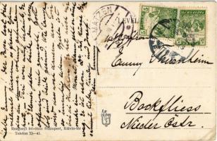 Budapest V. Szikszay vendéglő kerthelyisége "Tokaj Hegyaljai bor" táblákkal. Vámház körút ...