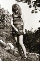 cca 1983 Szabadban szabadon, szolidan erotikus felvételek, 13 db vintage negatív + 1 db mai nagyítás...