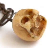 Végvári magyar vitézeket ábrázoló, nagyméretű,  faragott tajtékpipa, ezüst szerelékkel (mesterjegy: ...