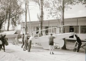 1961 Balatonfüred, Tiszavölgyi József (1909-?) budapesti fotóriporter hagyatékából 77 db vintage neg...