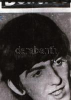 cca 1967 A Beatles együttesről és más sztárokról készített, 21 db reprodukciós negatív Fekete György...