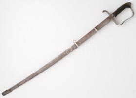 Magyar tiszti díszkard, kardbojttal, magyar címeres beütéssel a pengén. 99 cm