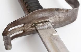 Magyar tiszti díszkard, kardbojttal, magyar címeres beütéssel a pengén. 99 cm