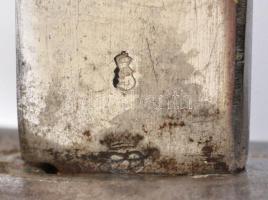 Magyar tiszti díszkard, kardbojttal, magyar címeres beütéssel a pengén. 99 cm