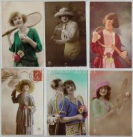 10 db régi motívumlap: hölgyek, párok teniszütővel / 10 pre-1945 motive cards: ladies, couples with tennis rackets