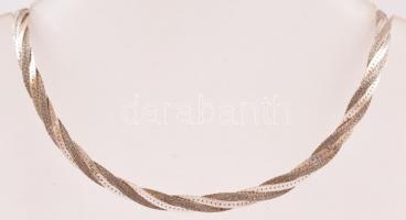 Ezüst(Ag) lapos háromszálas fonott nyaklánc, jelzett, h: 40 cm, nettó: 7,4 g