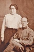 Vegyes fotó tétel, 9 db, keményhátú fotó, fotólap vegyesen, közte katona fotókkal, hölgyportrékkal, ...