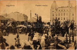 1924 Nagykőrös, Piac tér, uborkavásár árusokkal, Hercz Hermann és Singer Mór üzlete. Steffek és Németh kiadása (EK)