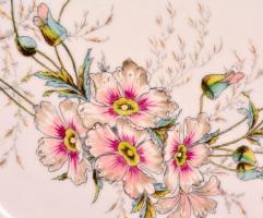 XIX. sz:. Pfeiffer & Löwenstein, Hat személyes jelzett porcelán étkészlet nagy tálakkal, kiöntőv...