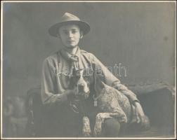 cca 1925 Cserkész kutyájával, jelzetlen fotó, restaurált, 21×26 cm / Boy scout with dog, unsigned photograph, restored, 21×26 cm