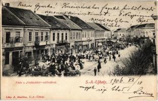 1906 Sátoraljaújhely, Fő tér, Vadászkürt szálloda, piac árusokkal, Safir Márkus, Szentgyörgyi Vilmos, Lövy Adolf és Zimmer Adolf üzlete