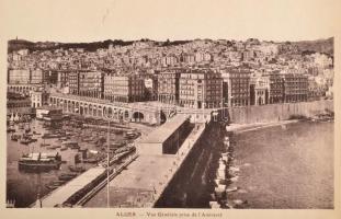 cca 1920 Suvenir D'Alger, Algériát bemutató album. 14 képpel. Sorító kissé sérült. 30x24 cm