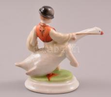 Herendi porcelán Ludas Matyi, kézzel festett, apró kopásnyomokkal, jelzett m: 8 cm, h: 9,5 cm